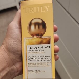 TRULY Golden Glaze Body Oil